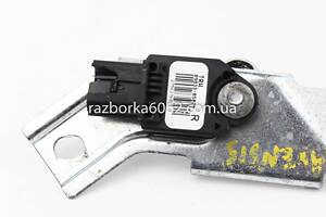 Датчик удара боковой задний правый 06-09 Toyota Avensis T25 2003-2009 8983305020