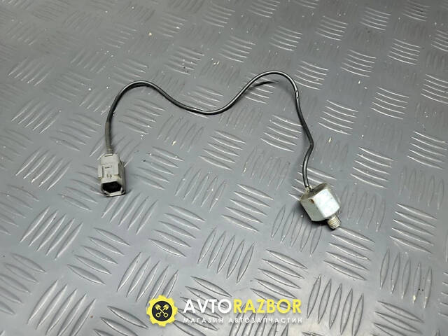 Датчик удара (детонации) двигателя ZJ0118921, E1T50371 для 1.3-1.6 Mazda 2 (DY,DE), 3 (BK,BL) 2003-2015 год - Фото 1