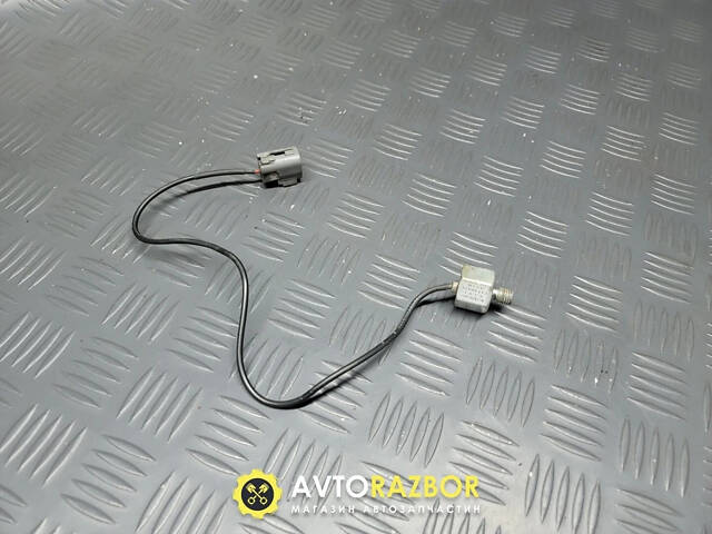 Датчик удара (детонации) двигателя ZJ0118921, E1T50371 для 1.3-1.6 Mazda 2 (DY,DE), 3 (BK,BL) 2003-2015 год - Фото 2
