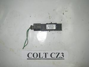 Датчик удара фронтальный передний передний Mitsubishi Colt (Z30) 2004-2012 MR587418