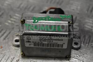 Датчик прискорення ESP VW Touareg 2002-2010 7E0907652A 331135