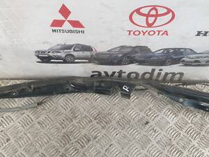 Датчик відкривання задніх дверей правий 8427042010 Toyota RAV-4 2013