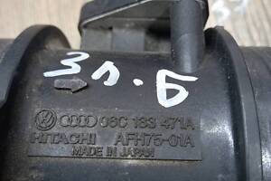 Датчик витрати повітря, витратомір ДМРВ Audi A6 C5 2.7 06C133471A. HITASHI