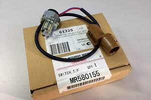 Датчик включения коробки передач MR580155