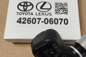 Датчик давления тиску в шинах коліс Toyota Lexus 42607-06070 4260706070 42607 06070  PMV-C215