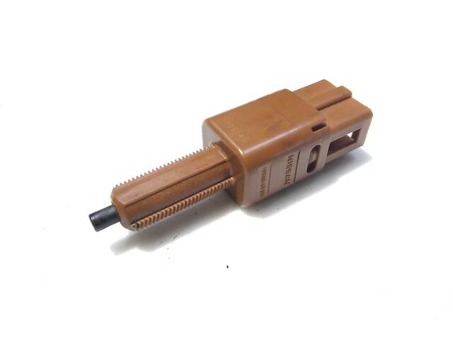 Датчик положения педали тормоза 2 пина 253003RA0A Renault Koleos 08-16, Nissan X-Trail T32 14-21, Infiniti EX 07-13 - Фото 1