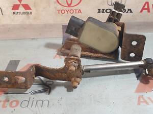 Датчик регулювання дорожнього просвіту дефект 53820EB310 Nissan Pathfinder R51