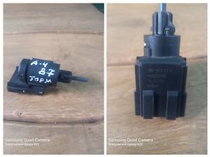 Датчик стояночного тормоза 3B0 945 511 C для Audi A4 B7 2004-2007 год