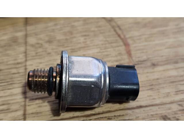 Датчик давления тормозной жидкости Hyundai/Kia 591502E500 Kia Sportage 2004-2010 - Фото 1