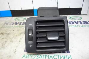 Дефлектор (повітропровід) боковий правий Volvo V50 2004-2012 (Вольво V50), БУ-258505