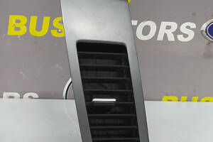 Дефлектор обдування салону лівий Mitsubishi Outlander XL 2006-2012 8030A013ZZ