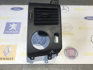 Дефлектор обдува салона правый Mercedes Sprinter W906 2006-2018 A9068300754