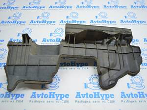 Дефлектор радиатора прав Toyota Camry v50 12-14 европа (01) трещинка 53293-33080