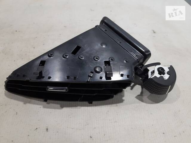 Дефлектор воздушный левый для Ford Escape MK3 (2013-2019) б/у