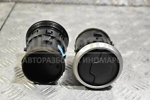 Дефлектор воздушный Nissan Qashqai 2007-2014 68760JD10A 329824