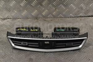 Дефлектор воздушный центральный Nissan X-Trail (T32) 2014 687505A