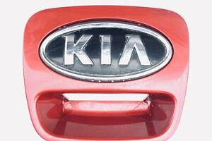 Декоративная накладка крышки багажника Эмблема Логотип Kia Rio III UB HB