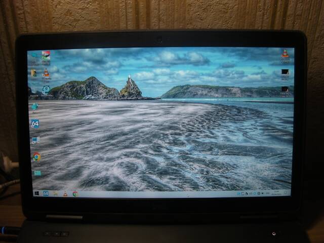 Dell Latitude E5540 15.6' IPS FHD I5-4310U 2.0ГГЦ-3.0ГГц 8/500 Вебка BT Dell Батарея 90Вт Б/Ж США #5 - Фото 2