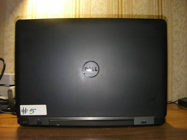 Dell Latitude E5540 15.6' IPS FHD I5-4310U 2.0ГГЦ-3.0ГГц 8/500 Вебка BT Dell Батарея 90Вт Б/Ж США #5 - Фото 12