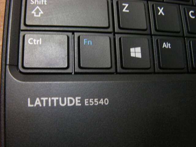 Dell Latitude E5540 Матовий 15.6' LED Core I3-4030U 4х1.9ГГц 8ГБ/320ГБ Веб-Ка BT Оригінальні Батареи & 90Вт Б/Ж з США #4 - Фото 4