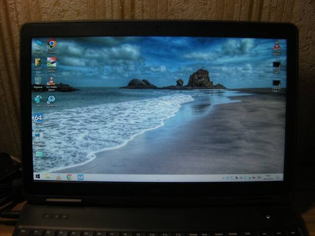 Dell Latitude E5540 Матовий 15.6' LED Core I3-4030U 4х1.9ГГц 8ГБ/320ГБ Веб-Ка BT Оригінальні Батареи & 90Вт Б/Ж з США #4 - Фото 2