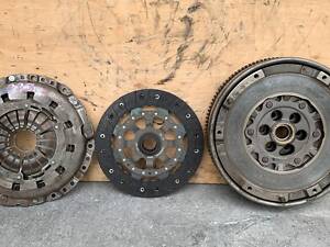 Демпфер Корзины Volkswagen Passat B5 1.8 1.8T 2.0 / 1.9 TDI 5-ти ступка