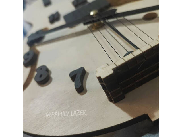 Дерев'яний годинник-гітара - Фото 2