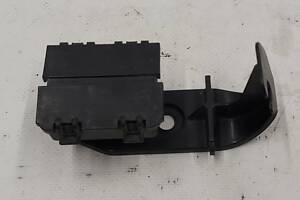 Держатель датчика ABS правого DSC BMW i3 34526851906