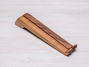 Тримач з дерева для ноутбука ecoWalnut 280x43x25 мм