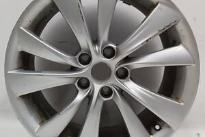 Диск колесный (19x8.0J - SILVER) с повреждением Tesla model S, model S REST 1054041-00-B