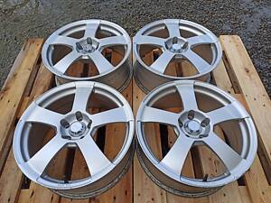 Диски VOLKSWAGEN PASSAT B5 B6 B7 B8 Caddy Golf 5 6 JETTA Touran SKODA OCTAVIA AUDI A4 A6 A8 Mercedes Титани 5х112 R17