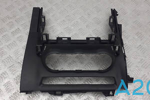 DM0R64270A02 - Б/У Накладка торпедо на MAZDA CX-3 2.0 AWD