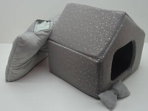 Будиночок для котів собак Марсель плюш сірий No2 45х39х40