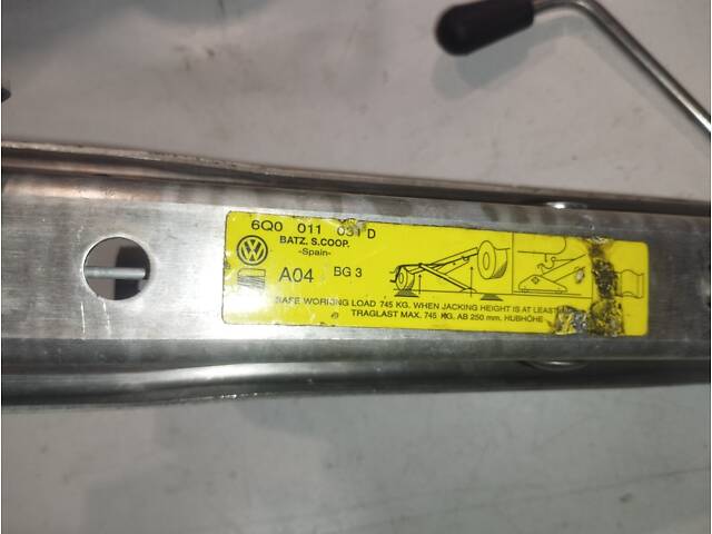 Домкрат для Skoda Fabia 6Q0011031D - Фото 2