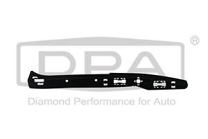 DPA 88071175702 Кронштейн накладки бампера (переднього/R) VW T5 03-09