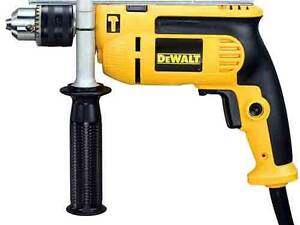 Дрель сетевая ударная DeWALT DWD024