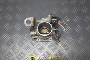 Дроссельная заслонка в сборе 7700861679 на 1.6 8v Renault Megane I, Scenic I 1995-2003 год