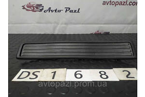 DS1682 84212TL0003020 накладка порога зад R Honda Accord 8 08- 38-00-00