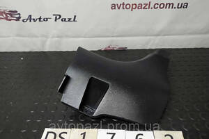 DS1762 6211142060 Накладка стійки перед R нижня Toyota RAV4 10- 37-01-05