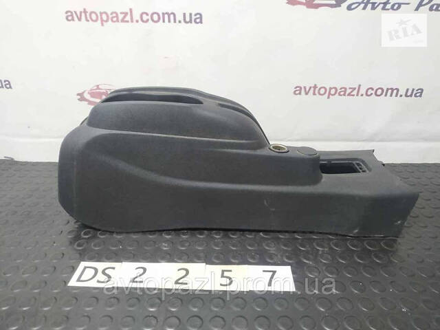 DS2257 9674477677 центральная консоль накладка ручника Peugeot/Citroen C-Elysee 17- 20-01-02