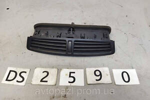 DS2590 AM51R01815AC3YYW Дефлектор воздушный центр Ford Kuga 2 12- 38-05-03