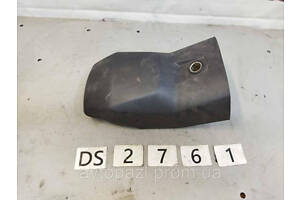 DS2761 BM51A043B63AB кришка підлокітника задня Ford Focus 3 11- 38-00-00