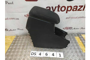 DS4641 5891102350 підлокітник з бардачком Toyota Auris 06-13 0