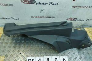 DS4806 4M51A46808A обшивка стійки зад R Ford Focus 08-11 0