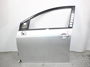 Дверь передняя левая дефект Toyota Corolla Verso 2004-2009 670020F010