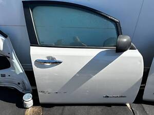 Дверь передняя правая пустая Nissan Leaf
