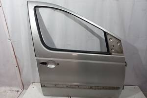Дверь передняя правая для Mercedes Benz W414 Vaneo 2001-2005 б/у