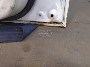Дверь передняя правая Mitsubishi Carisma 1995-1999 000057322