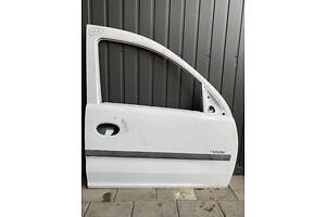 Дверь передняя правая Opel Combo 2001-2012 12704010