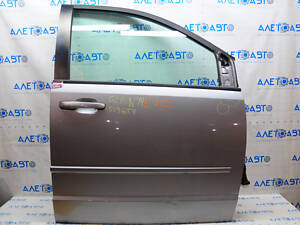 Дверь в сборе передняя правая Dodge Grand Caravan 11-20 серебро PSC, тычки